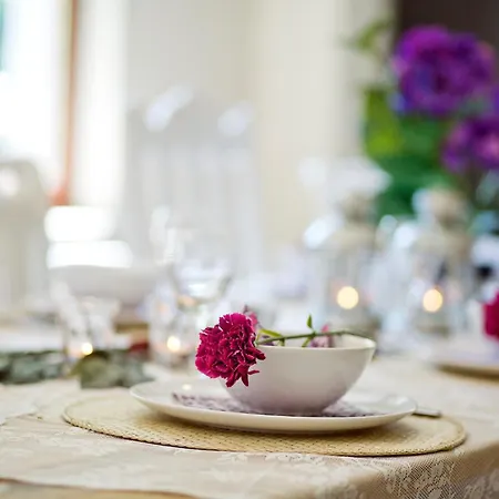 Fuer 10 Personen Im Westerwald Mit Kino, Bar, Sauna Und Whirlpool *