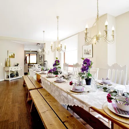 Feriehus Fuer 10 Personen Im Westerwald Mit Kino, Bar, Sauna Und Whirlpool *